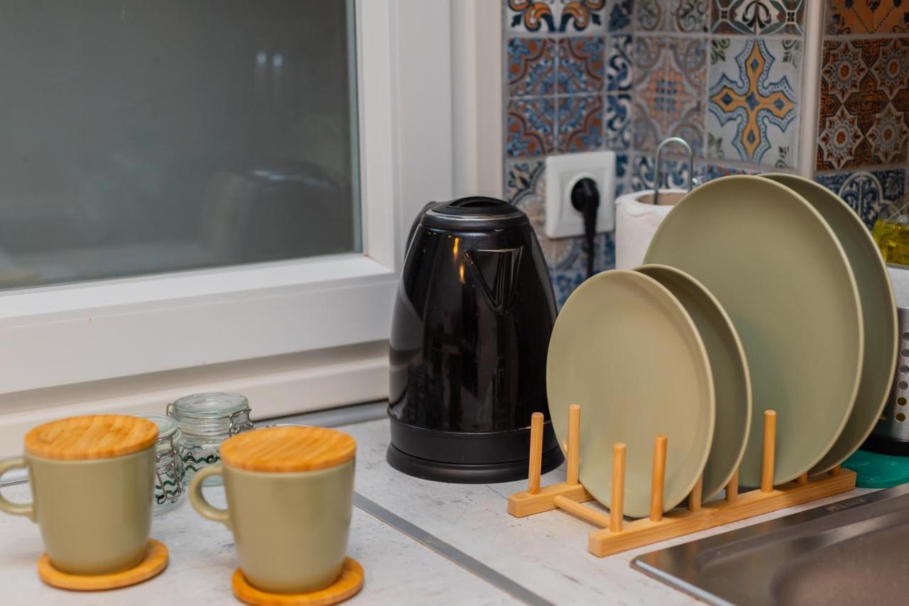 Welcome Home 365 Studio Apartment Nº1 Thessaloniki City Centre Bagian luar foto