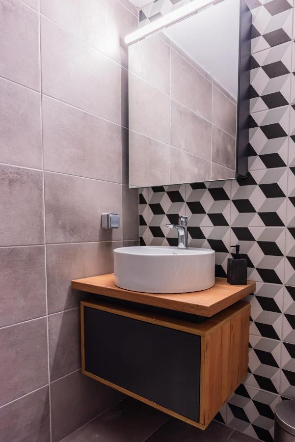 Welcome Home 365 Studio Apartment Nº1 Thessaloniki City Centre Bagian luar foto